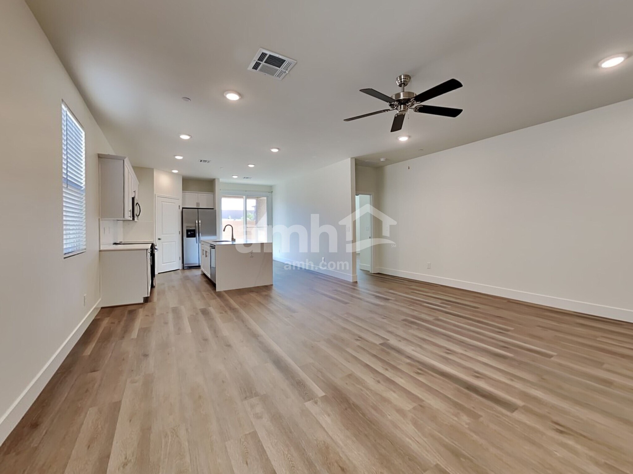 Building Photo - 537 Silverbell Falls Pl