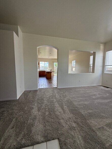 Living Room - 1640 Cattlemen Ct