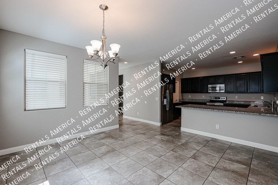 Building Photo - 263 N 69th Pl