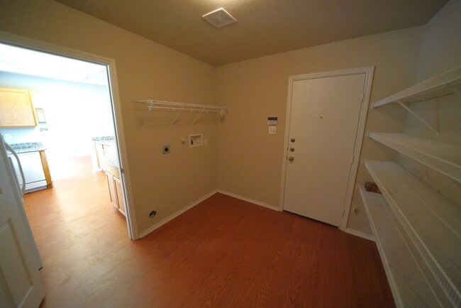 Building Photo - 2 Story Home Available in Cibolo! Realtor commission: $500