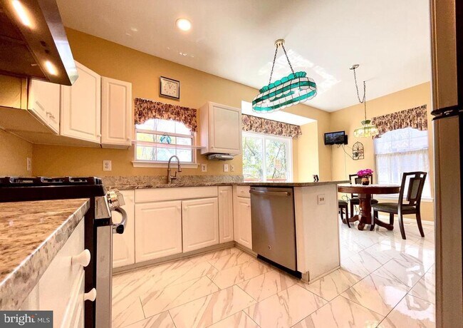 Building Photo - 45439 Baggett Terrace
