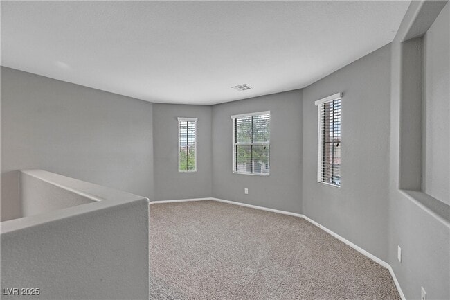 Building Photo - 663 Homewillow Ave