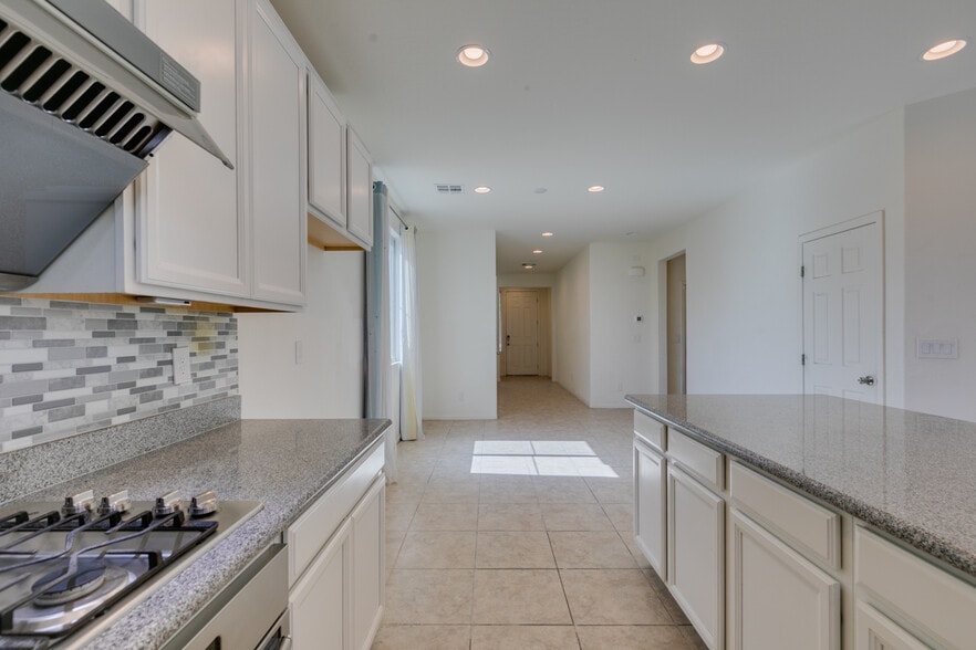 Building Photo - 6442 Kobe Knoll Ct