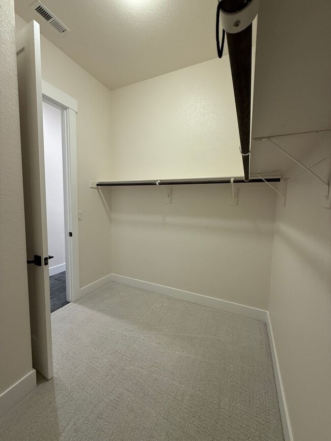 Building Photo - Beautiful single story Toll Brothers Home in The Prestiges Stonebrook Community