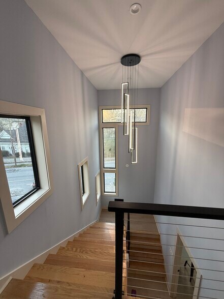 Building Photo - 1073 Hemphill Ave NW