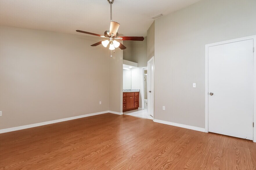 Building Photo - 4726 Addax Dr