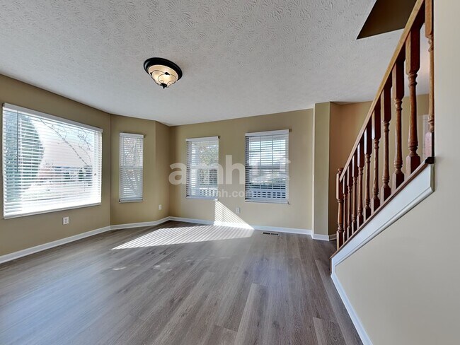 Building Photo - 1255 Arkansas Dr