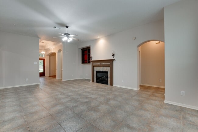 Building Photo - 1903 Blue Water Bay Dr