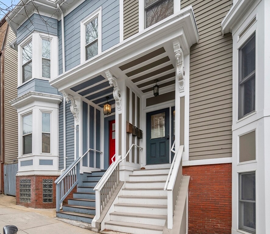 Building Photo - 62 Gates St