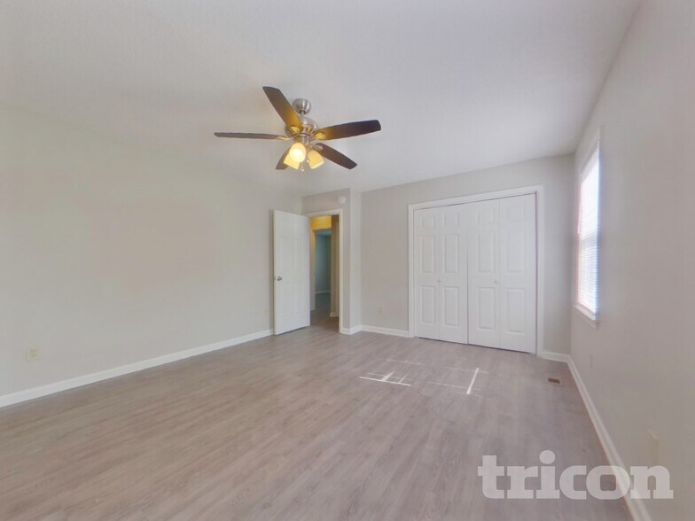Building Photo - 529 Ferncliffe Rd