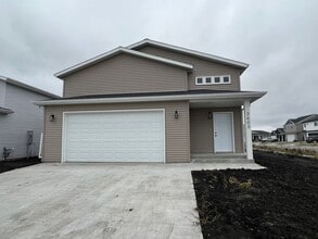 Building Photo - 3603 33rd St S