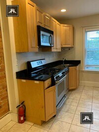 Building Photo - 3 bedroom in Brookline MA 02446