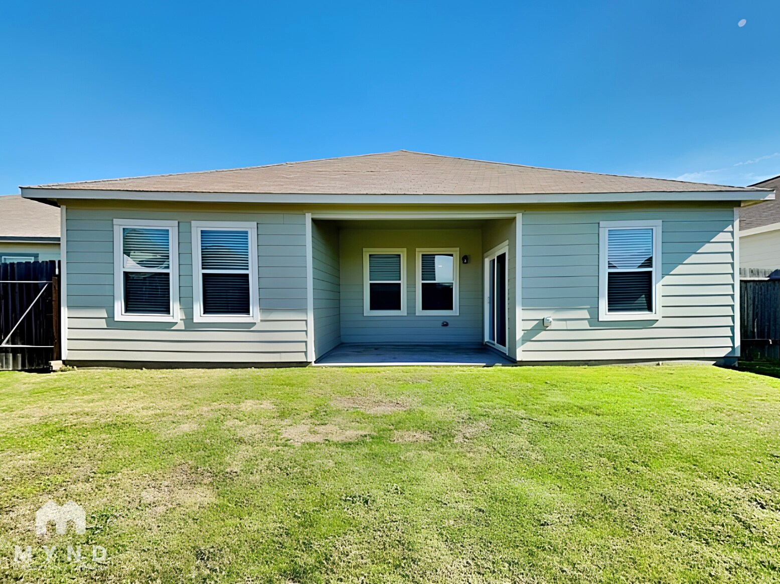 Building Photo - 1044 Banyon Tree Ln