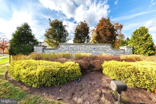 Building Photo - 9402 Pep Rally Ln