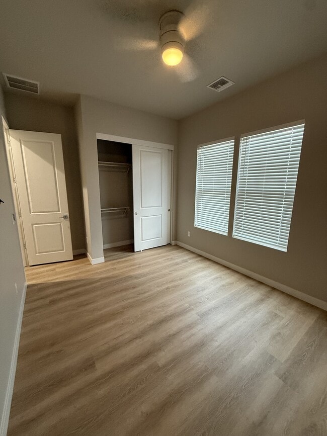 Building Photo - 1367 Harker Ct