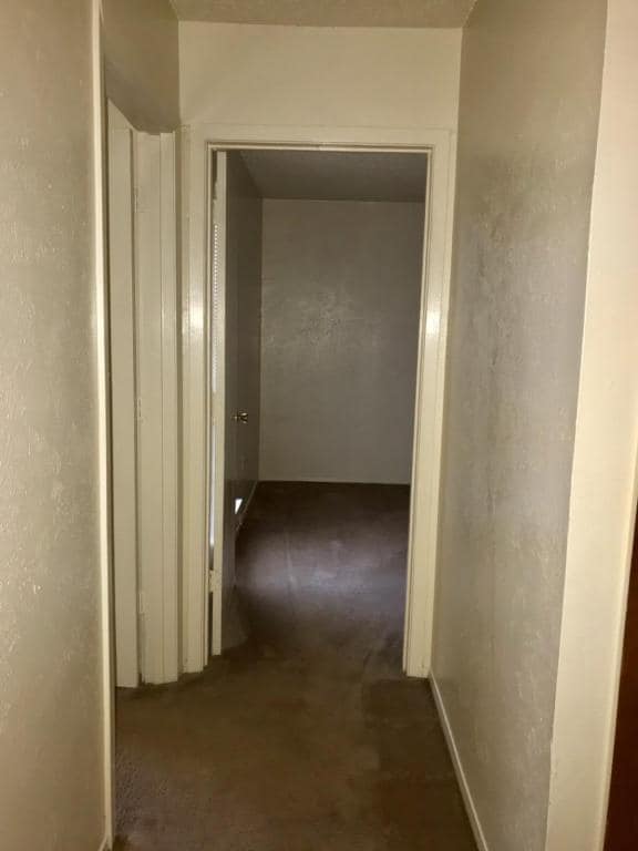 Building Photo - 728 Oak Hill Dr