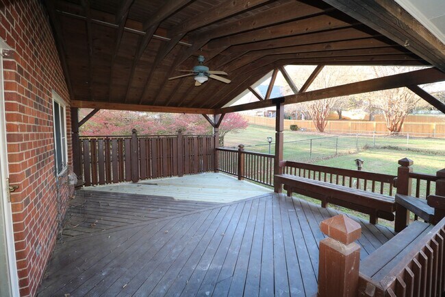 Building Photo - 8193 Steeplechase Cir