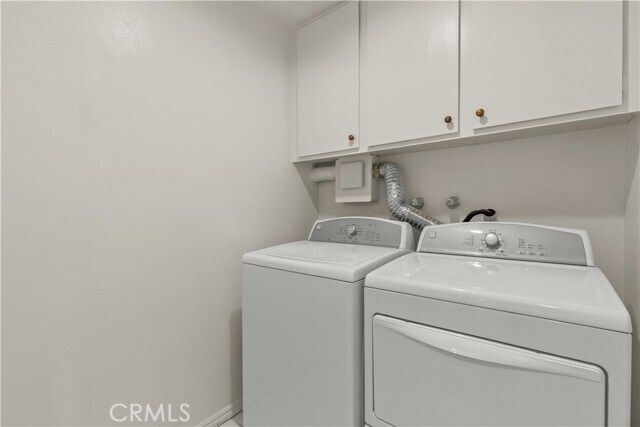 Building Photo - 4430 Noble Ave