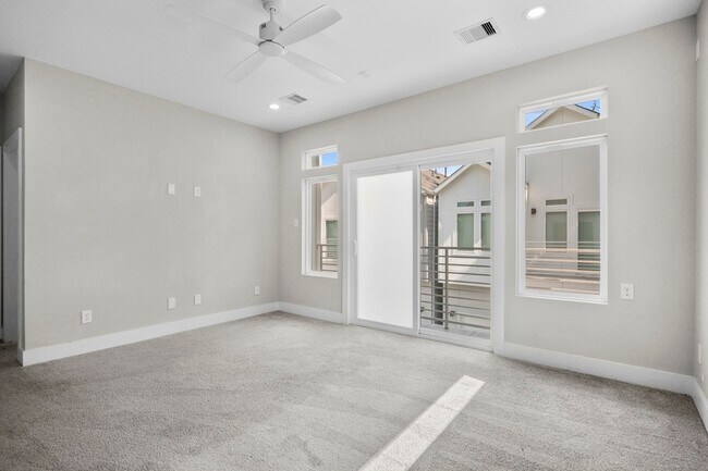 Building Photo - 861 Prosper St