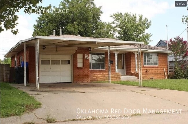 Building Photo - 2741 SW 54th Pl