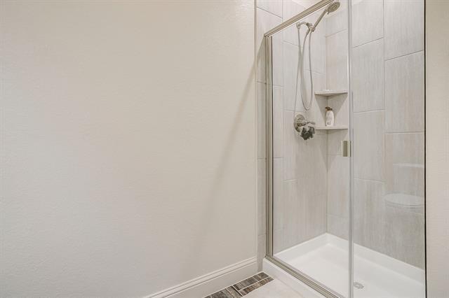 Building Photo - 2857 Greenridge Dr