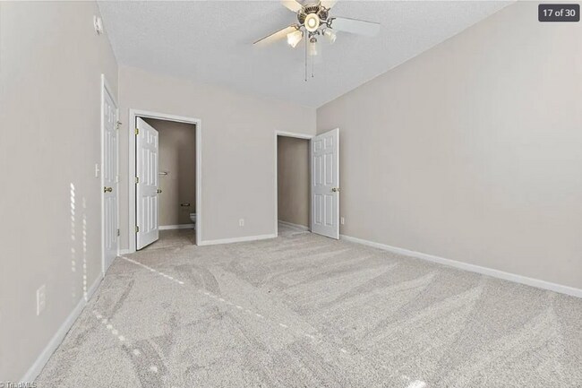 Building Photo - 3015 Winston Dr