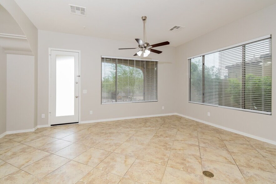 Building Photo - 13640 W Jesse Red Dr