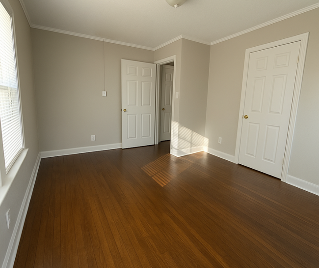 Building Photo - 1064 Brower St