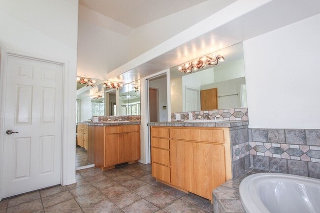 Building Photo - Cathedral Pines Three Bedroom Home