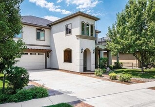 Building Photo - Luxury 4 Bed, 3.5 Bath Home | 4-Car Garage | Resort-Style Amenities