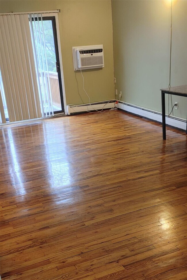 Building Photo - 106 Union Rd