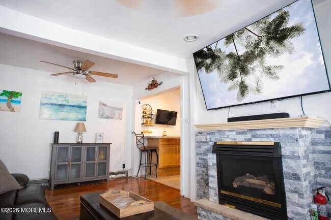 Building Photo - 201 Hamilton Ave