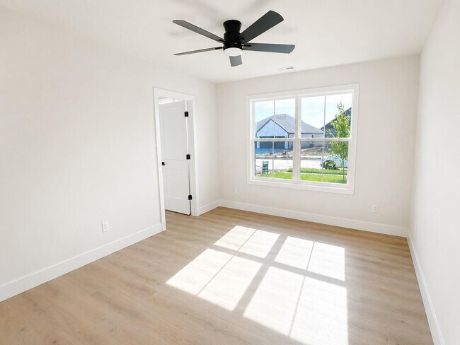 Building Photo - 5309 Makana Ln