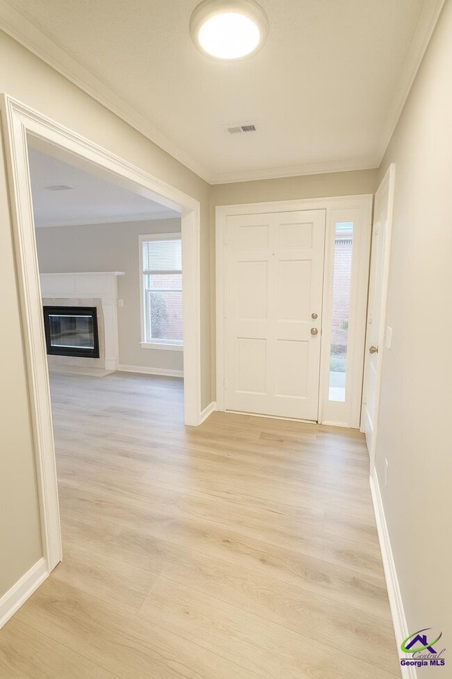 Building Photo - 102 Arbour Ct