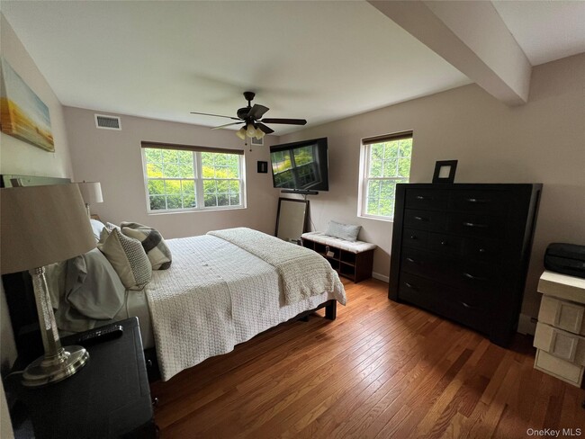 Building Photo - 30 Lewis Rd