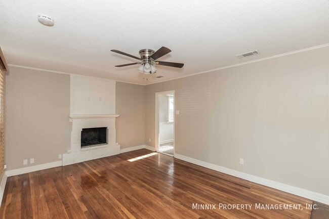 Building Photo - 3001 S Monroe St