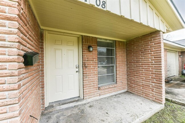 Building Photo - 3108 Wilmington St