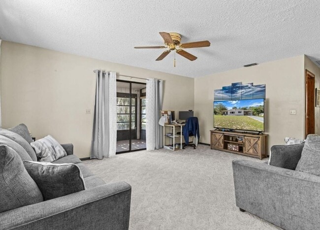 Building Photo - 2BR/1BA Home in Pine Run Estates – 55+ Com...