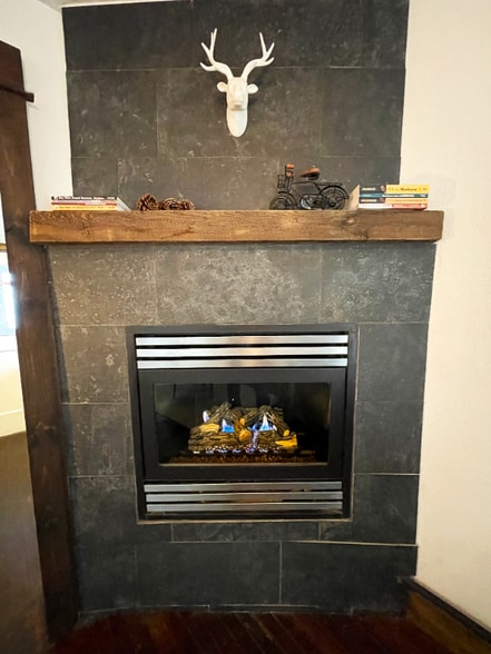 Building Photo - 333 State St