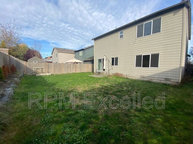 Building Photo - 20024 19th Ave E