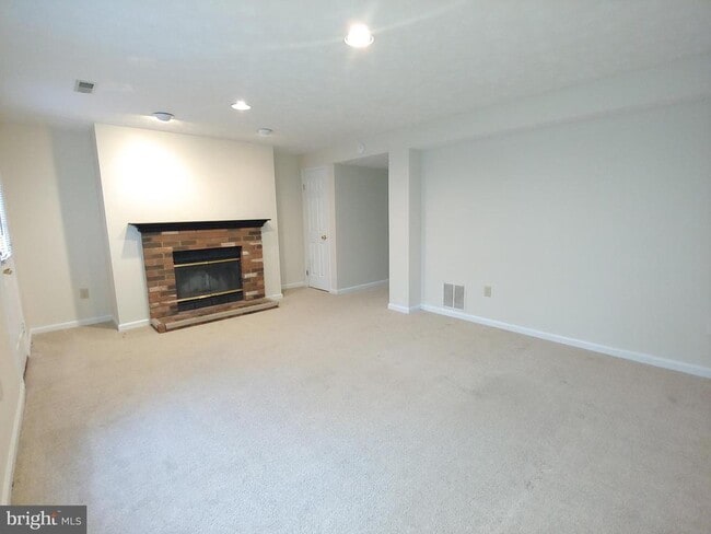 Building Photo - 2134 Commissary Cir