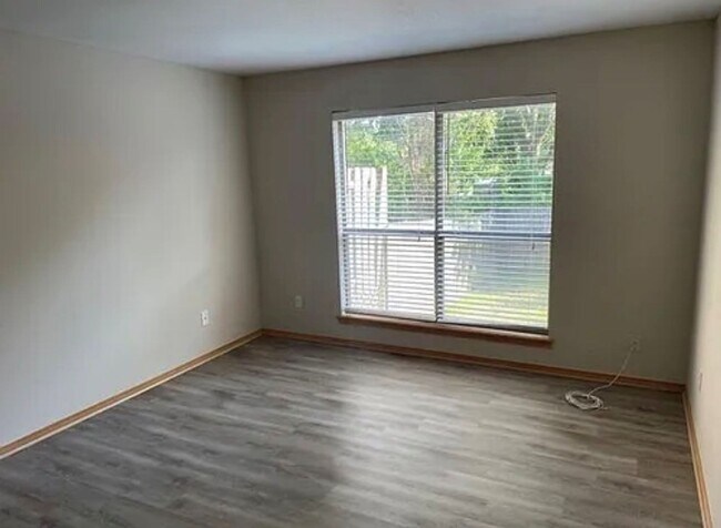 Building Photo - Nice 3 bedroom home in Fayetteville!