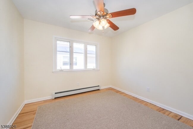 Building Photo - 11 Roehrs Dr