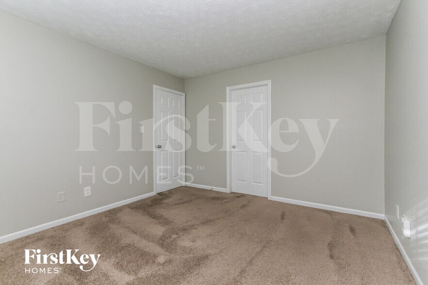 Building Photo - 6412 Perry Pines Ct