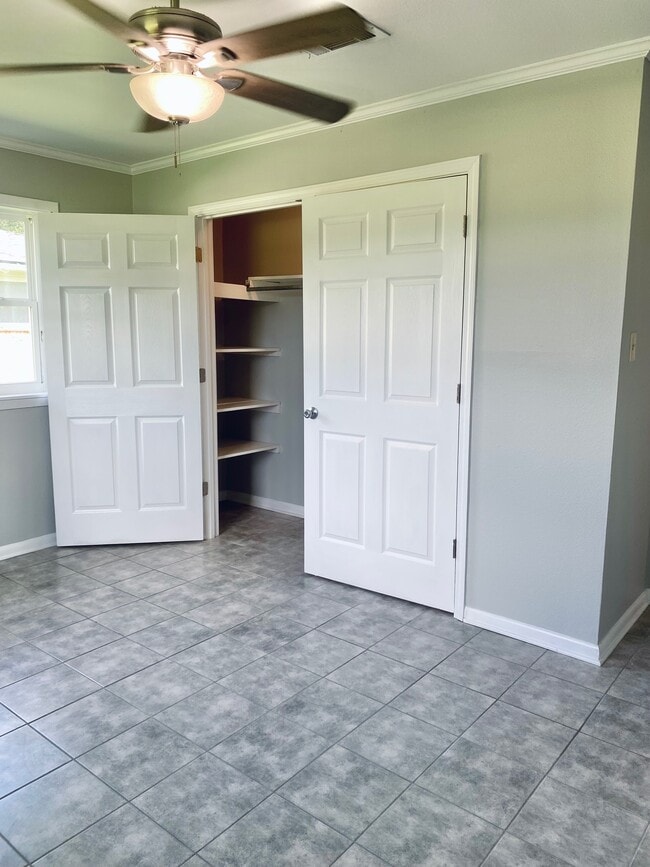 Building Photo - 15135 Montecino Dr