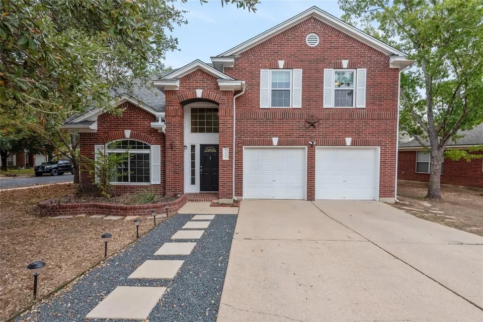 Building Photo - 5042 Cleves St