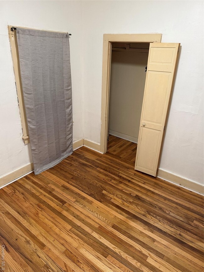 Building Photo - 6 Ulster Pl