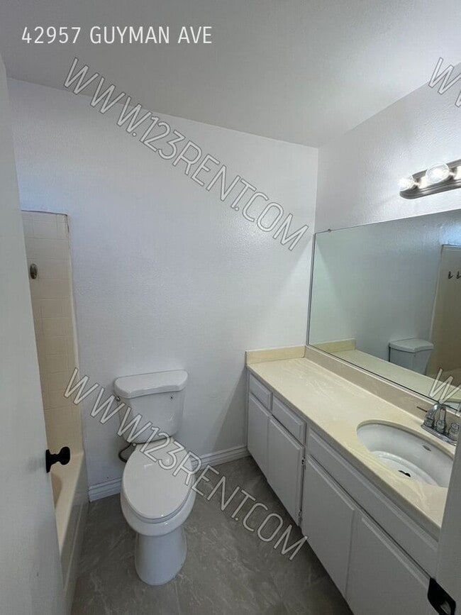 Building Photo - 42957 Guyman Ave