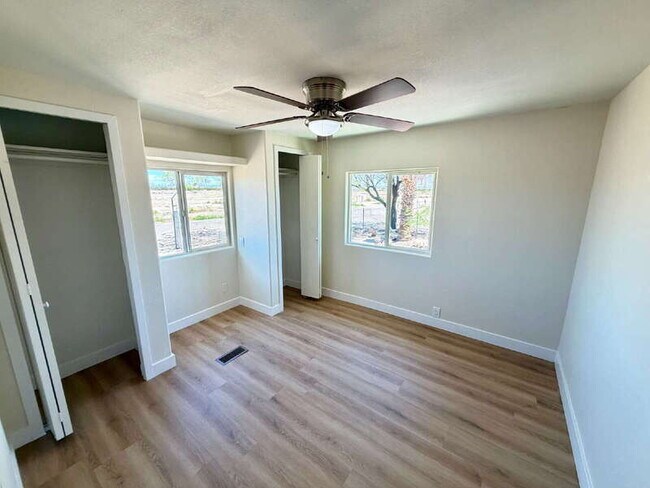 Building Photo - 11016 N Grand Canyon Blvd
