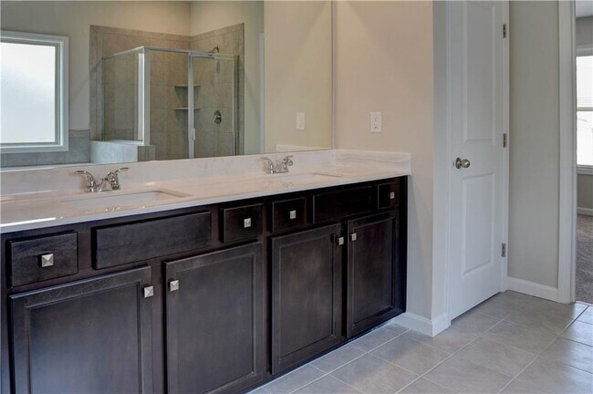 Building Photo - 2967 Cove View Ct SE
